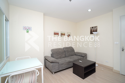 Move-in Ready, Just Bring Your Stuff Life@Sathorn 10 near BTS Saint Louis