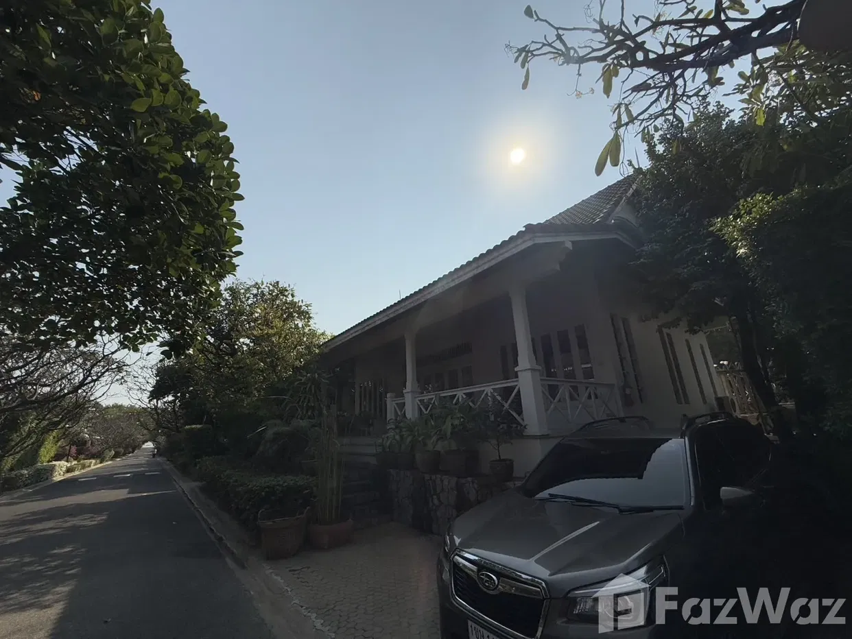 picture 4 Bedroom Luxury Oriental Beachfront Property for Sale 1995354 - 3/42