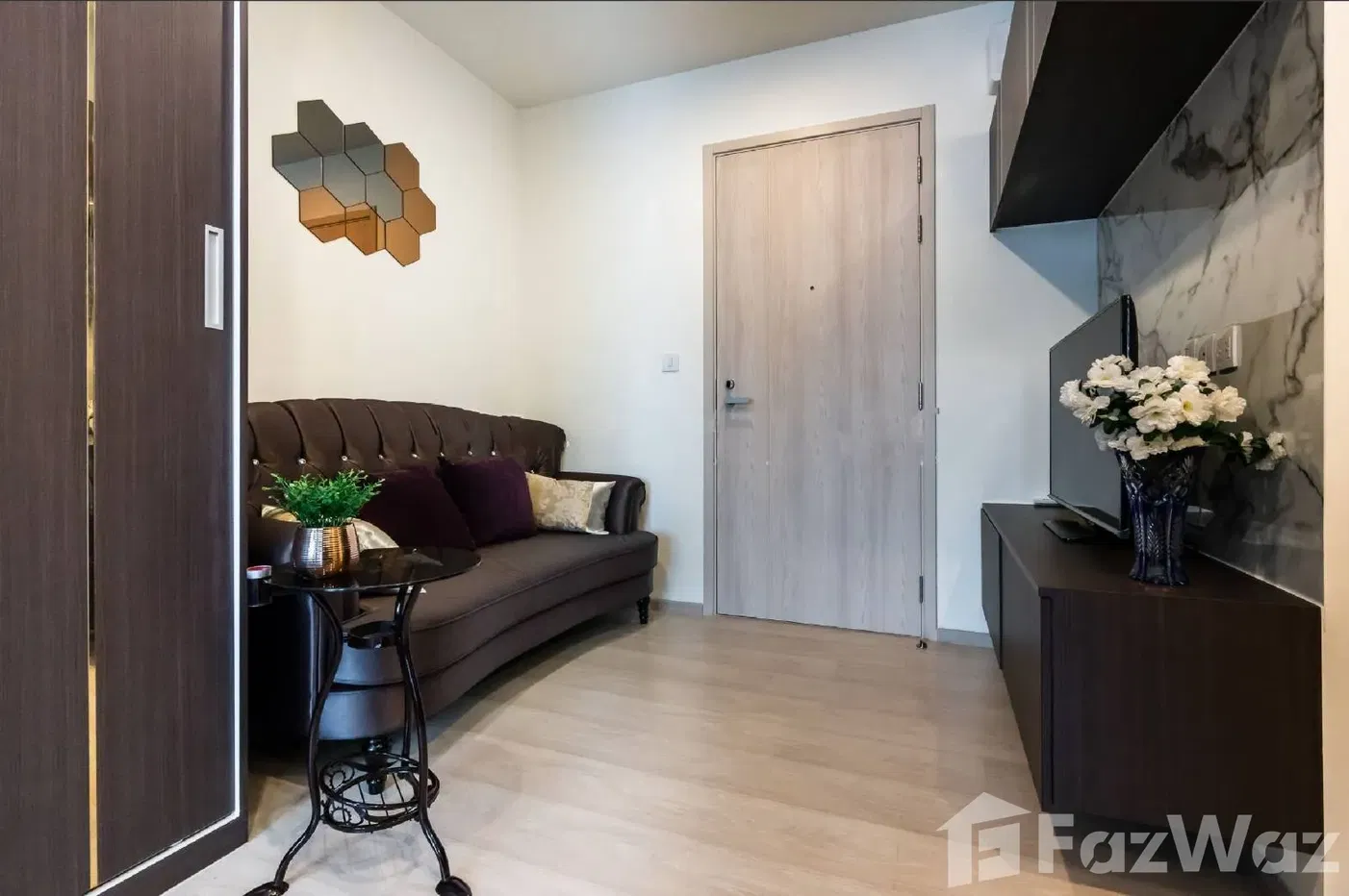 picture Condo in a good location, access to MRT Phetchaburi 1963857 - 1/7