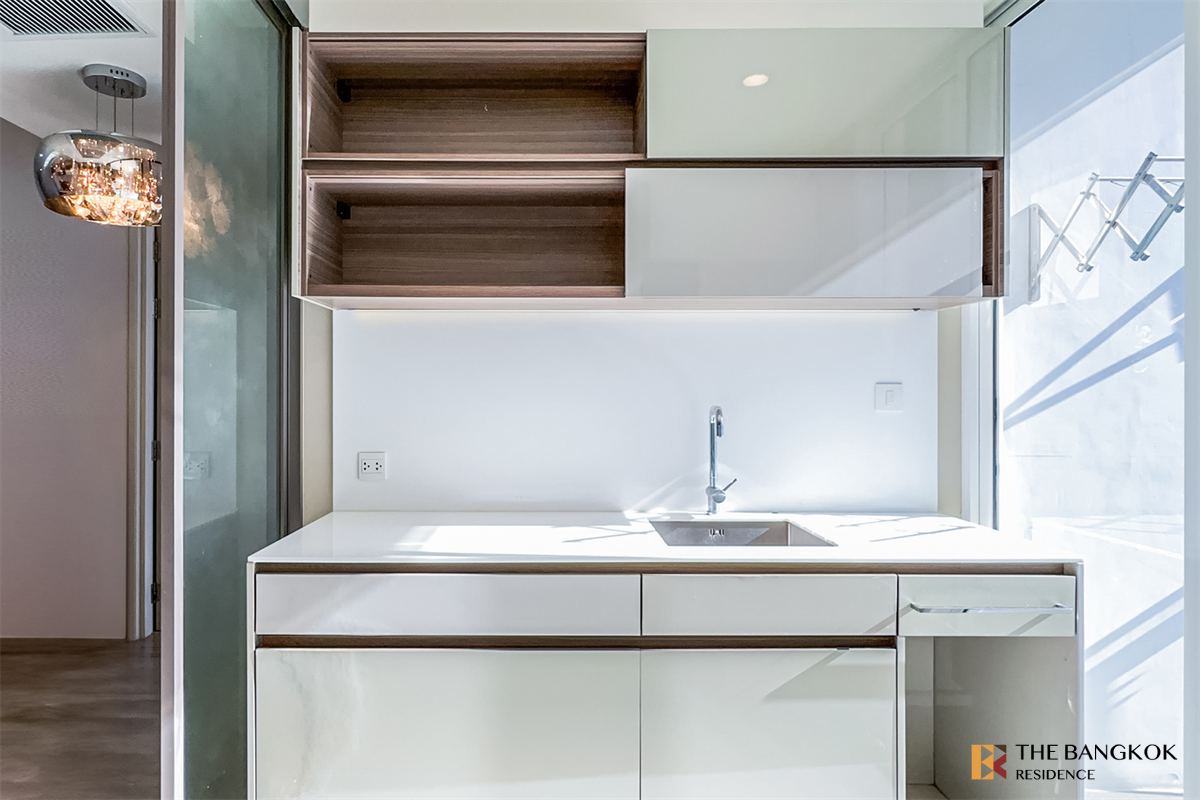 picture The Room Sathorn - TanonPun Hurry, big discount is ending! near BTS Surasak - 7/9