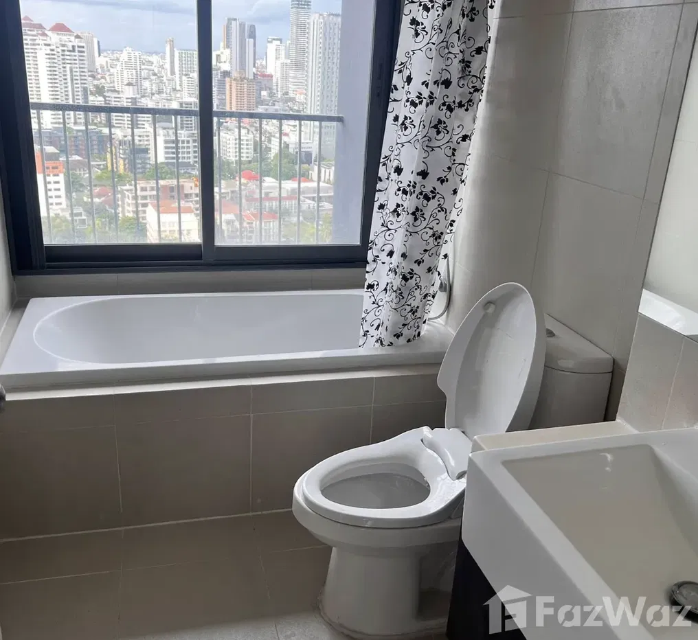 picture 2 Bedroom Condo for rent at Noble Remix 5755513 - 11/17