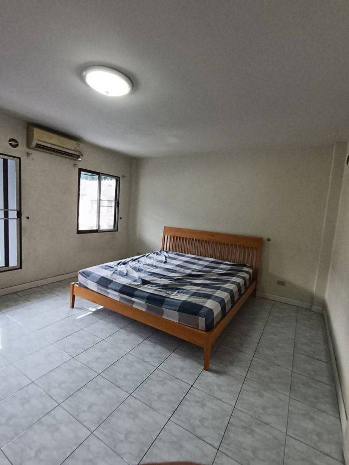 picture WS4873 [For rent] 3-storey townhouse, Baan Klang Muang, Soi Rama 9 43 💰 Rent 30,000 baht/month - 14/22