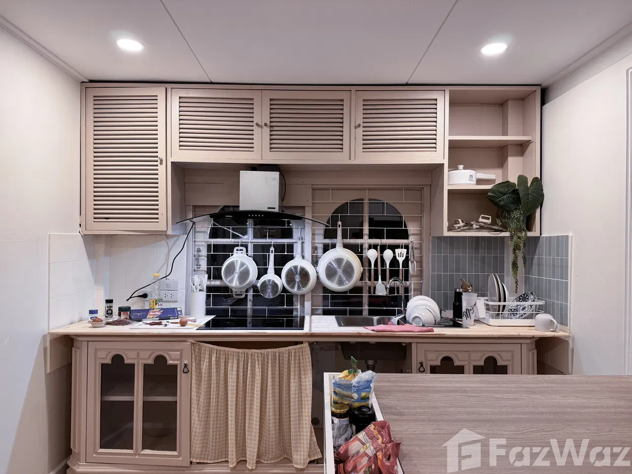 picture 4 Bedroom House for rent in Huai Khwang, Bangkok  5728236 - 14/15