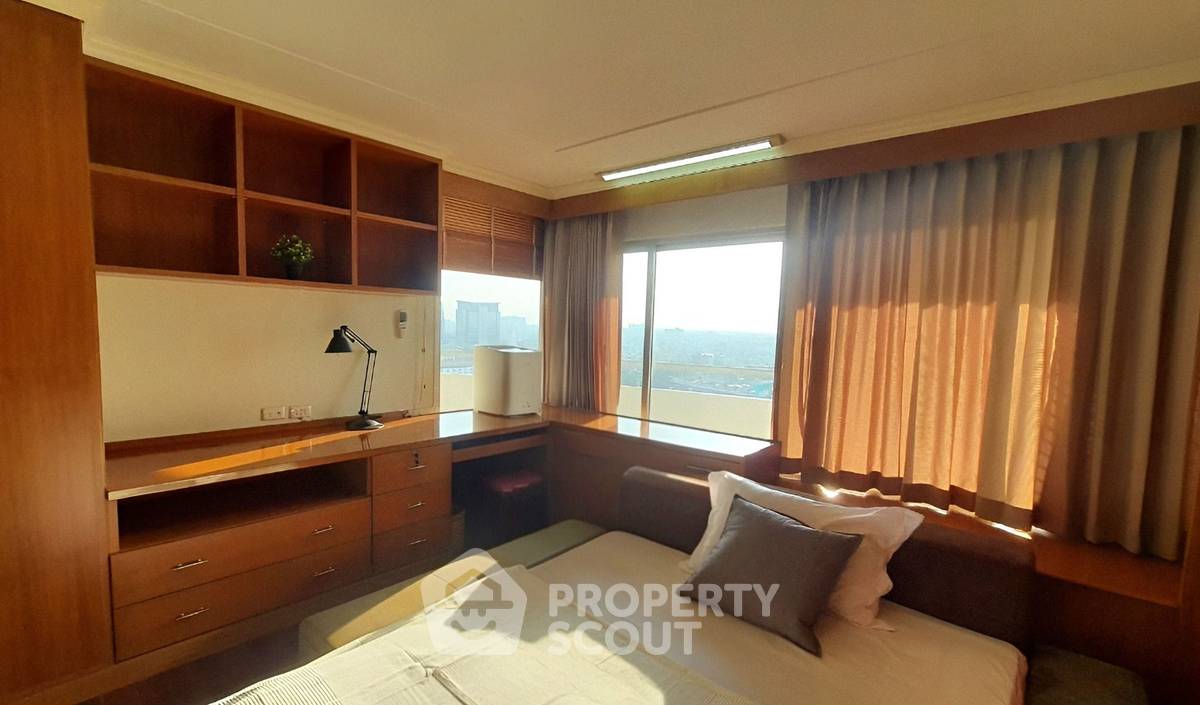 picture 3-BR Condo at Bangkok River Marina near MRT Bang Phlat (ID 2130001) - 10/13