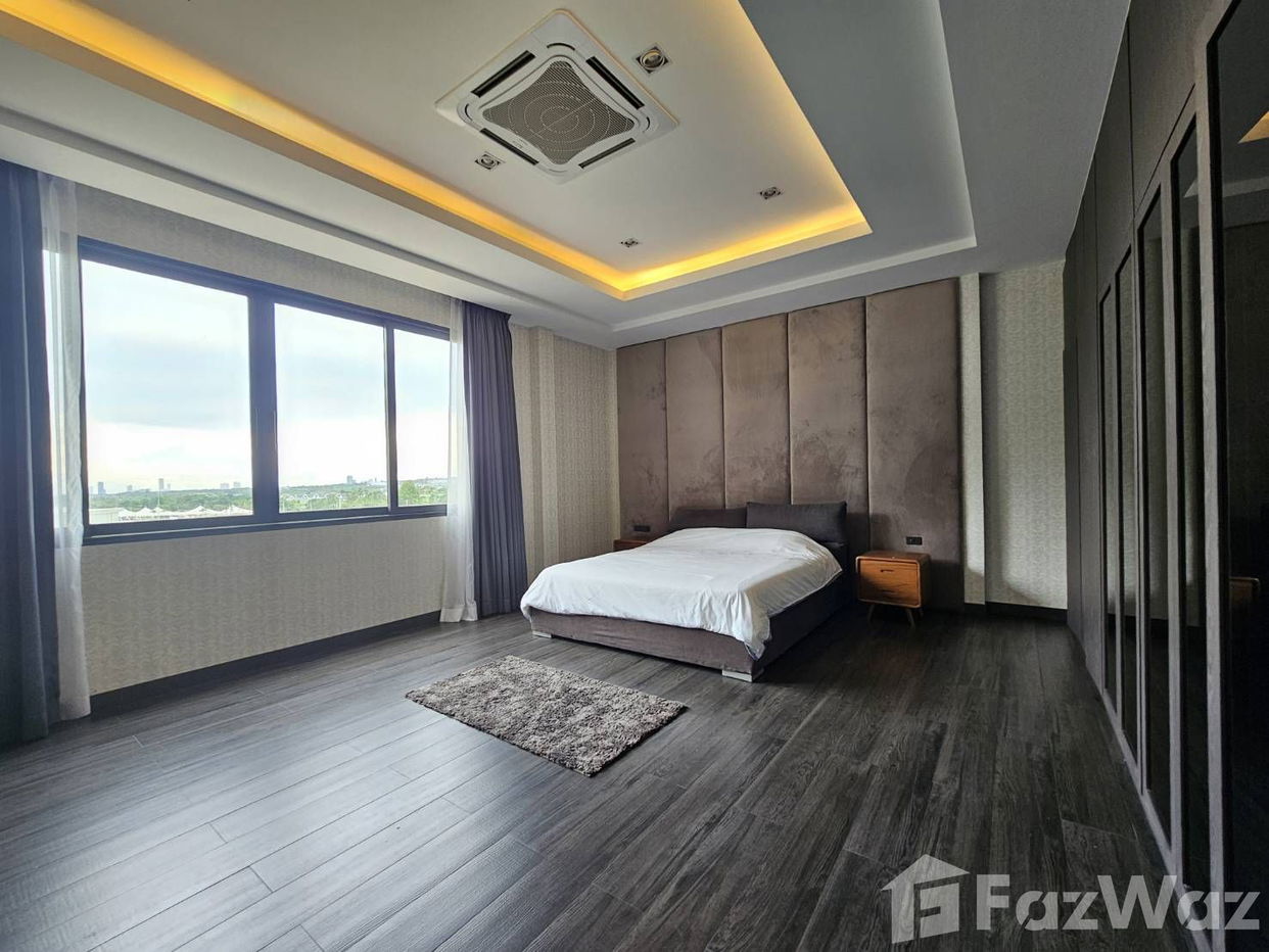 picture 4 Bedroom Villa for sale in Bang Lamung, Chon Buri  1943737 - 4/17