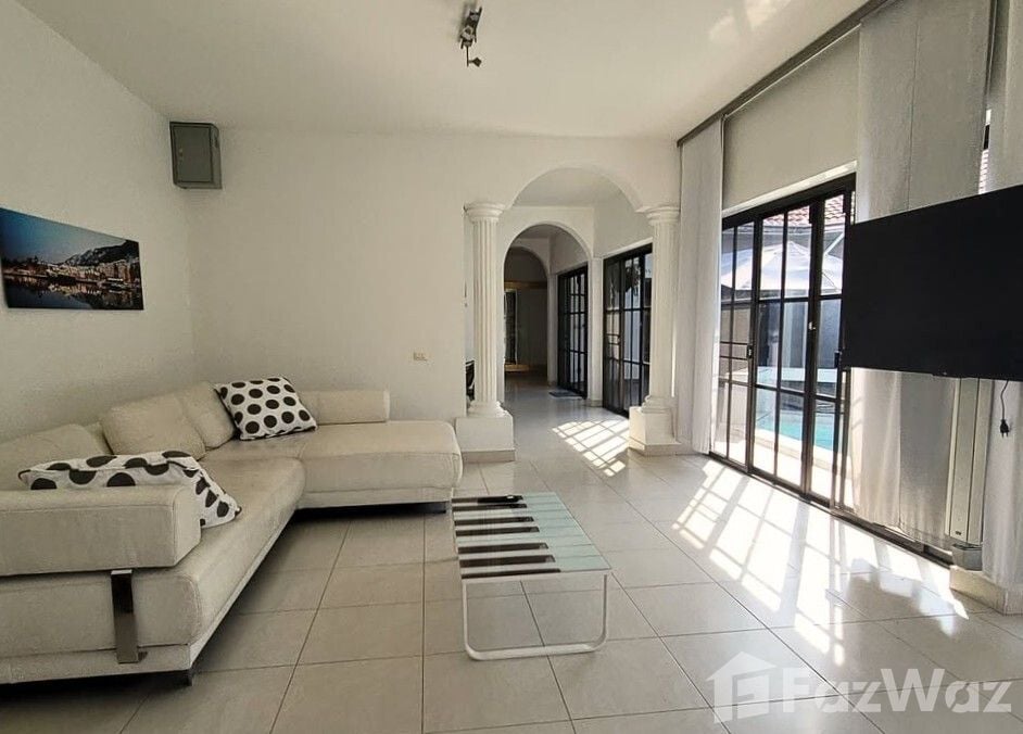picture 3 Bedroom Villa for sale in Nong Prue, Chon Buri  2001348 - 2/14