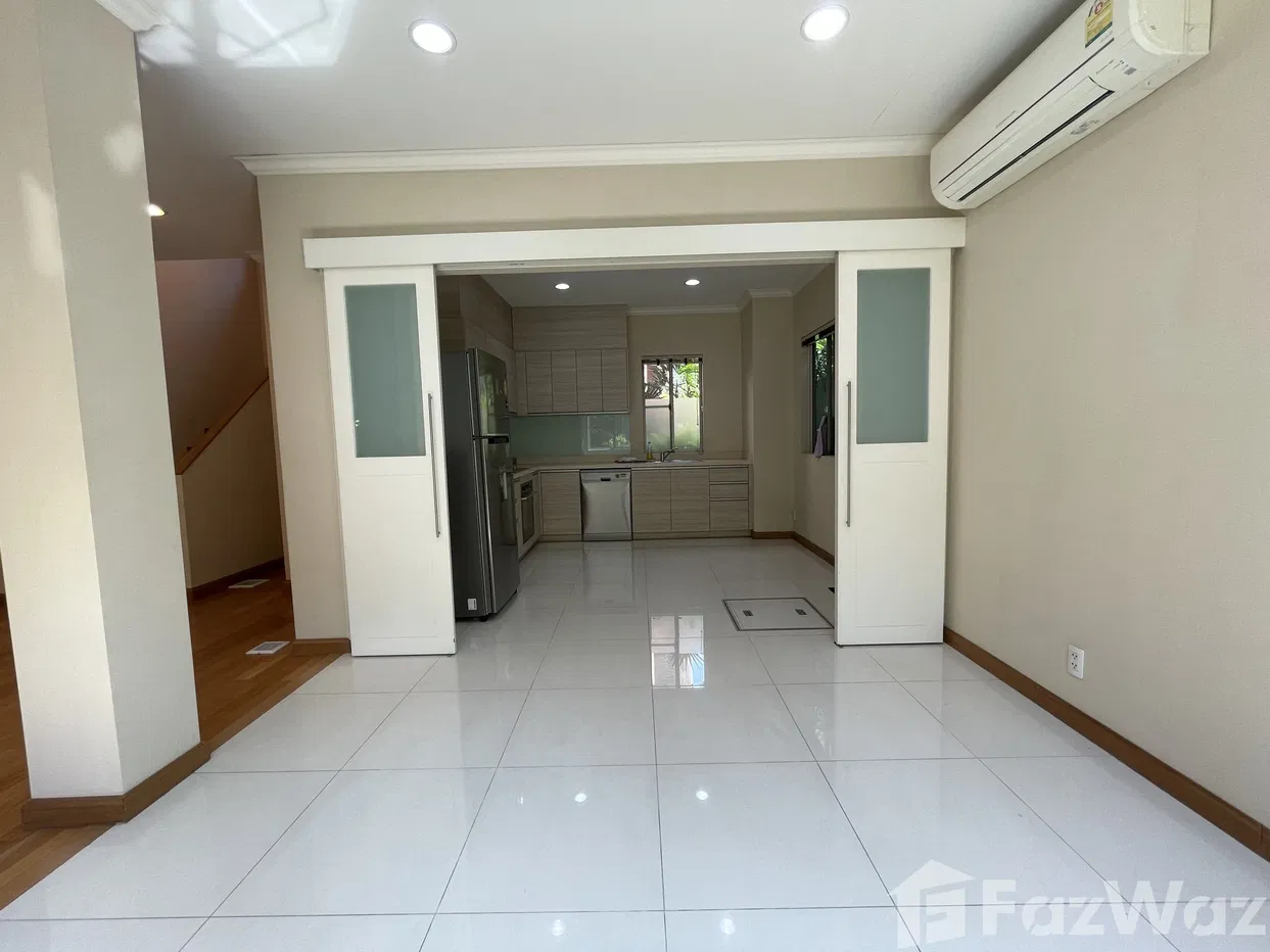 picture 4 Bedroom House for rent in Khlong Tan, Bangkok  1066736 - 15/18
