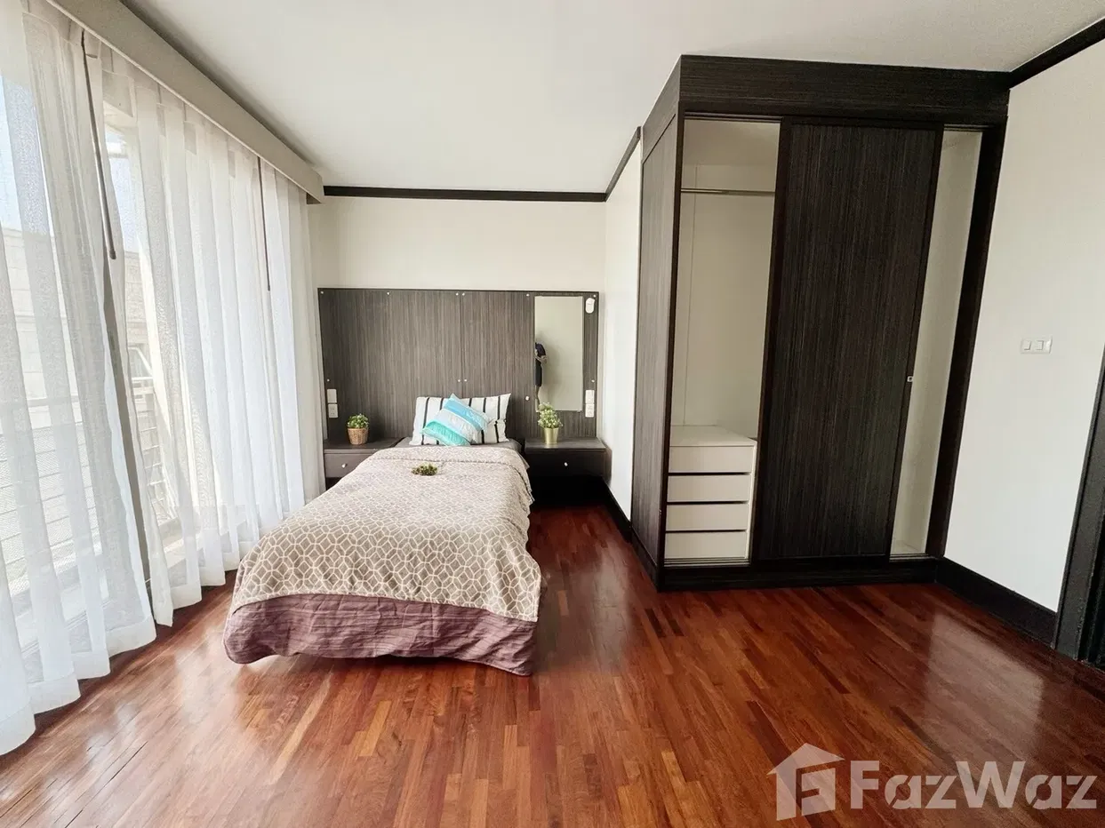รูป คอนโดให้เช่า 4 ห้องนอน ในโครงการ พีอาร์ คอร์ท 1847276 - รูปที่ 10/10