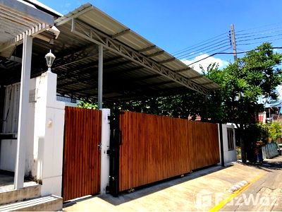Houses for rent BTS Wutthakat : 4 Bedroom House for rent in Talat Phlu, Bangkok  664520