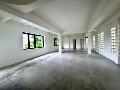 Home office for rent Srisavarindhira Thai Red Cross Institute of Nursing : WS4869 [For rent] Shop space for rent, spa, clinic, office, on the main road Narathiwat-Sathorn 💰 Rental price 76,000 baht/month 📍 BTS Chong Nonsi