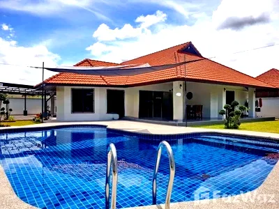 Houses for sale Krathinglai Beach : 3 Bedroom Villa for sale in Nong Pla Lai, Chon Buri  1027888