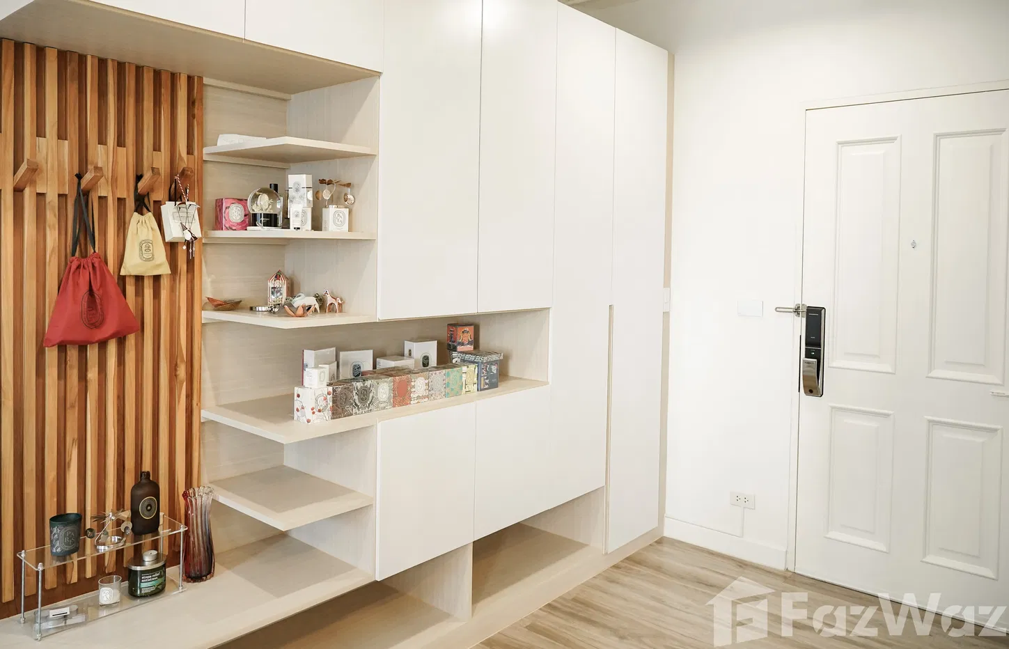 picture [Sell] 1 Bed 1 Bath - Fully Renovated High Ceiling near BTS 5767953 - 4/22