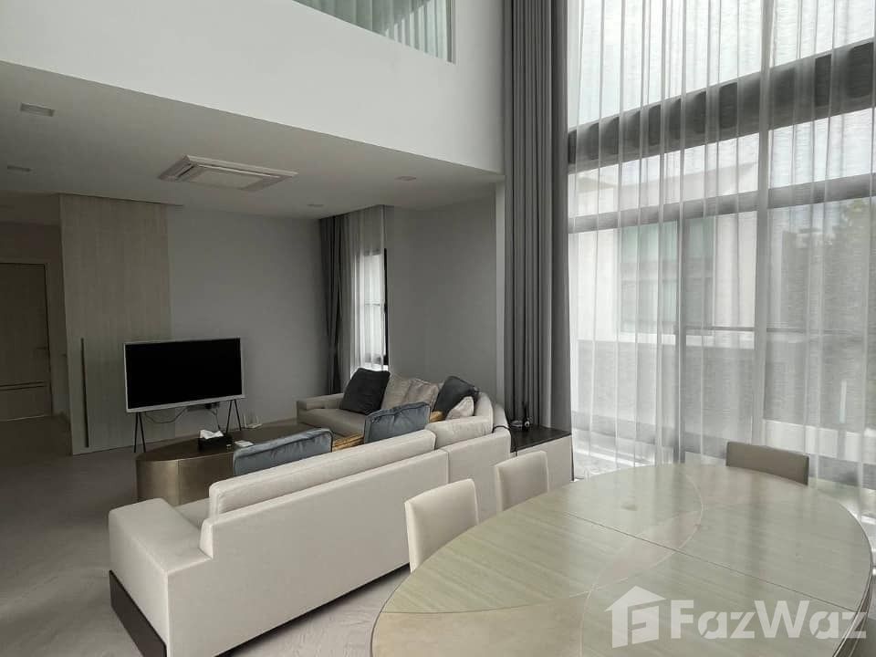 picture Live Large in 502SqM House near Rama 9 Srinakarin! 1394072 - 7/11