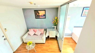 คอนโด BTS ทองหล่อ : ขายคอนโด  ลุมพินีเพลส พระราม 4 - กล้วยน้ำไท  1ห้องนอน   ชั้น9  ใกล้ BTS เอกมัย