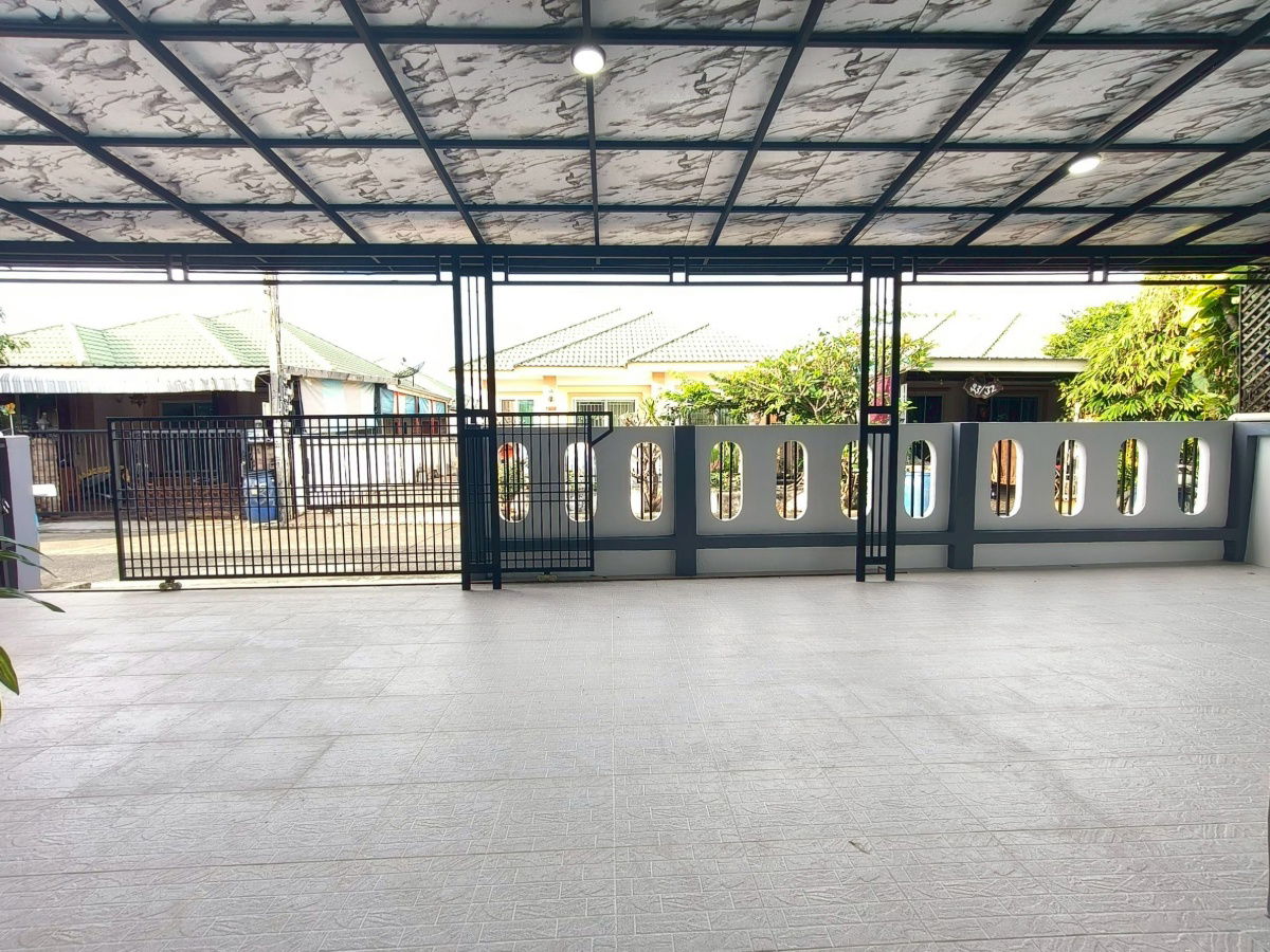 รูป บ้านเดี่ยว ชั้้นเดียว โซนลาดกระบัง ถนนคุ้มเกล้า 11/4 หมู่บ้านปักษาวิวล์  ใกล้ตลาดสด  ของกินมากมาย นัดชมบ้านโทรเลย 085-318-6868  - รูปที่ 10/27