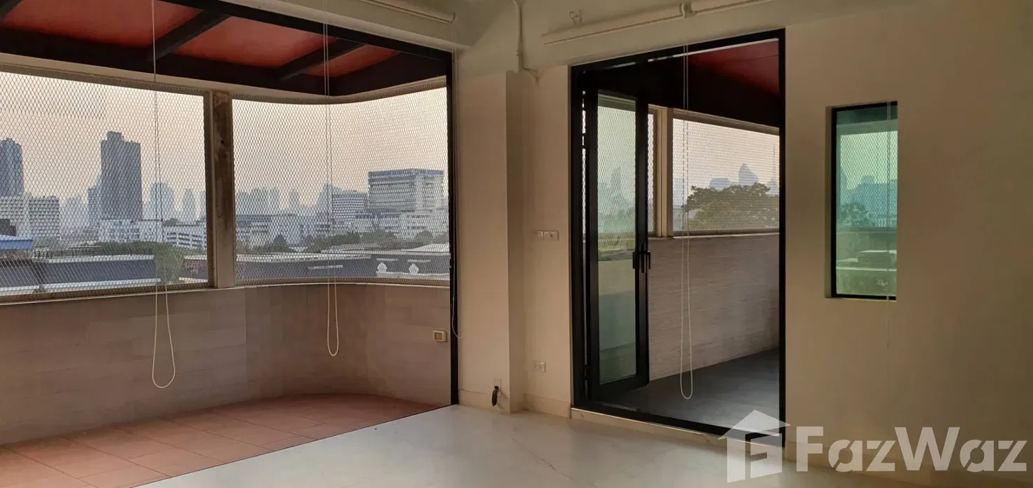 picture 2 Bedroom Condo for sale at Sun Palace Condominium  5563734 - 7/9