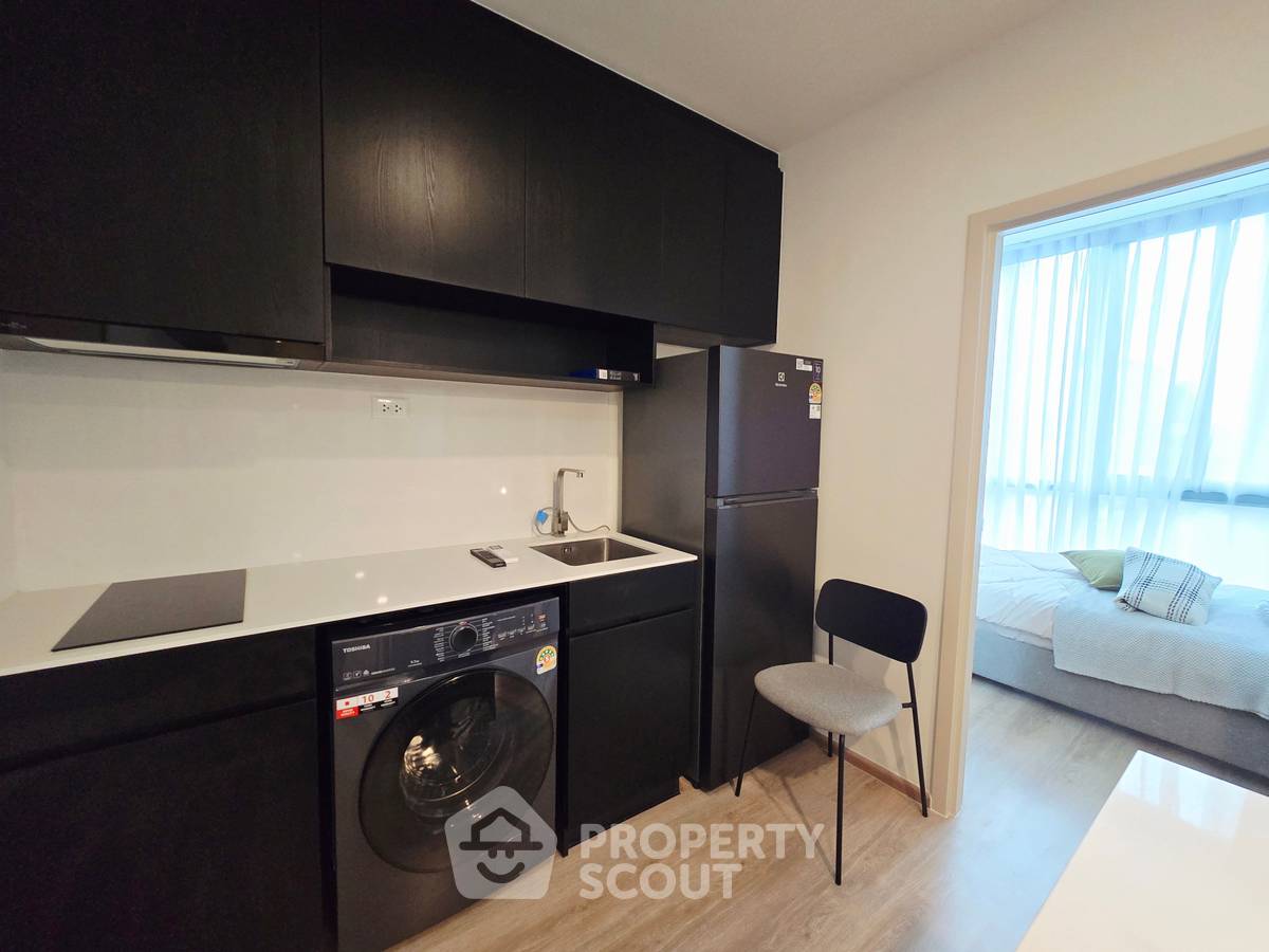 picture 2-BR Condo at Nue District R9 near MRT Phra Ram 9 (ID 2300992) - 7/13
