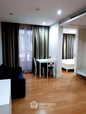 ขายคอนโด : คอนโด 1-ห้องนอน ที่ โคเรสซิโอ สาทร-พิพัฒน์ ใกล้ BTS ช่องนนทรี (ID 764612)