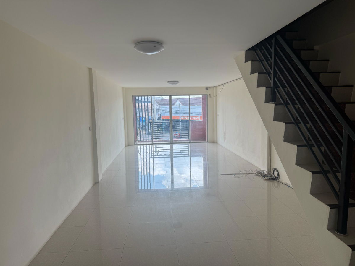 picture Commercial building for rent, 4.5 floors, Ban Kluai-Sai Noi Road, beautiful, cheap, good near Central Westgate. Interested, add Line @841qqlnr. - 10/18