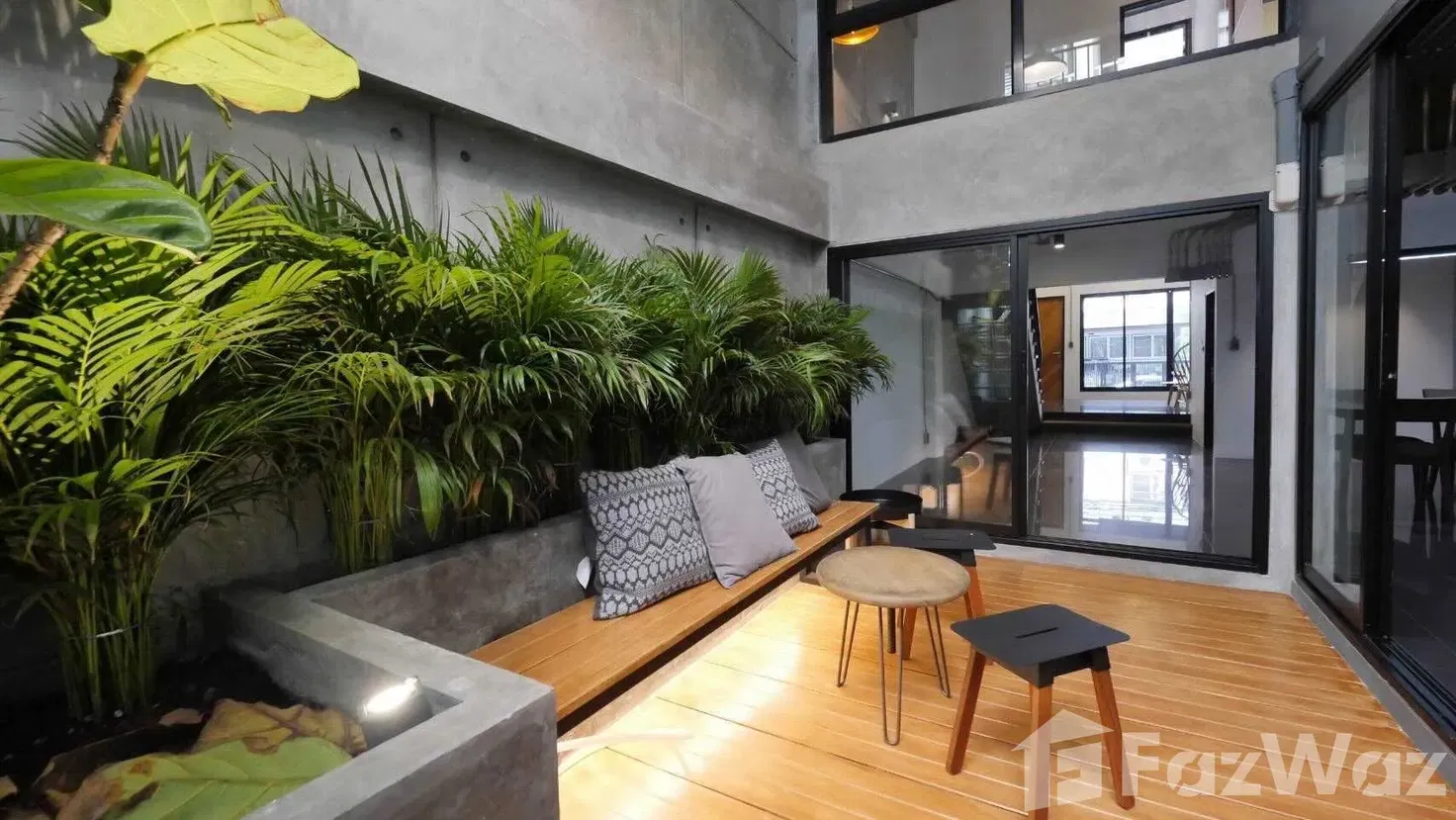 picture 5 Bedroom Townhouse for rent in Khlong Tan Nuea, Bangkok  1037782 - 2/22