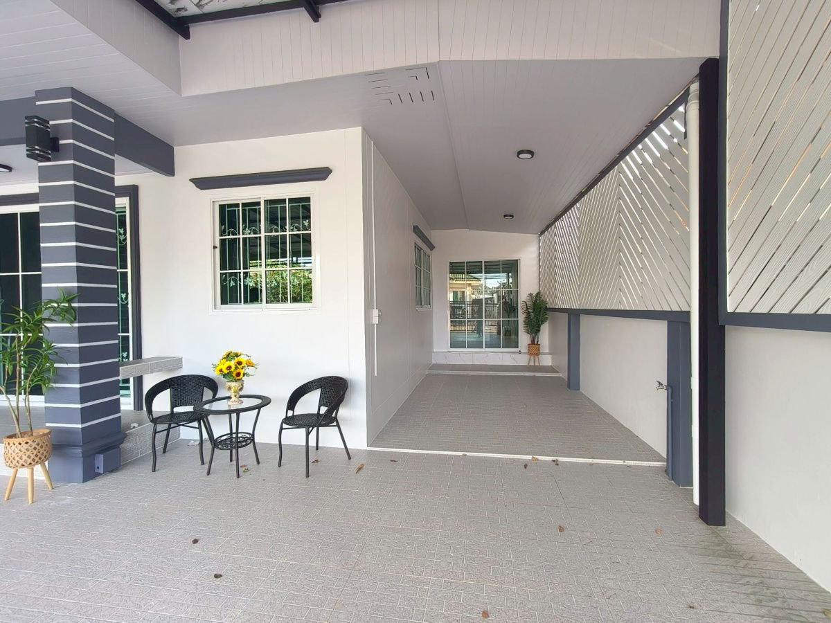 รูป บ้านเดี่ยว ชั้้นเดียว โซนลาดกระบัง ถนนคุ้มเกล้า 11/4 หมู่บ้านปักษาวิวล์  ใกล้ตลาดสด  ของกินมากมาย นัดชมบ้านโทรเลย 085-318-6868  - รูปที่ 6/27