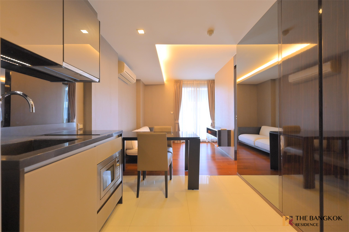 picture Condo with the Best Location The Address Sukhumvit 61 near BTS Ekkamai - 9/10