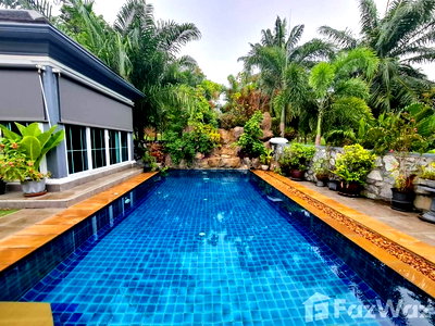 Houses for sale Chonburi : 4 Bedroom Villa for sale in Bang Lamung, Chon Buri  1967055