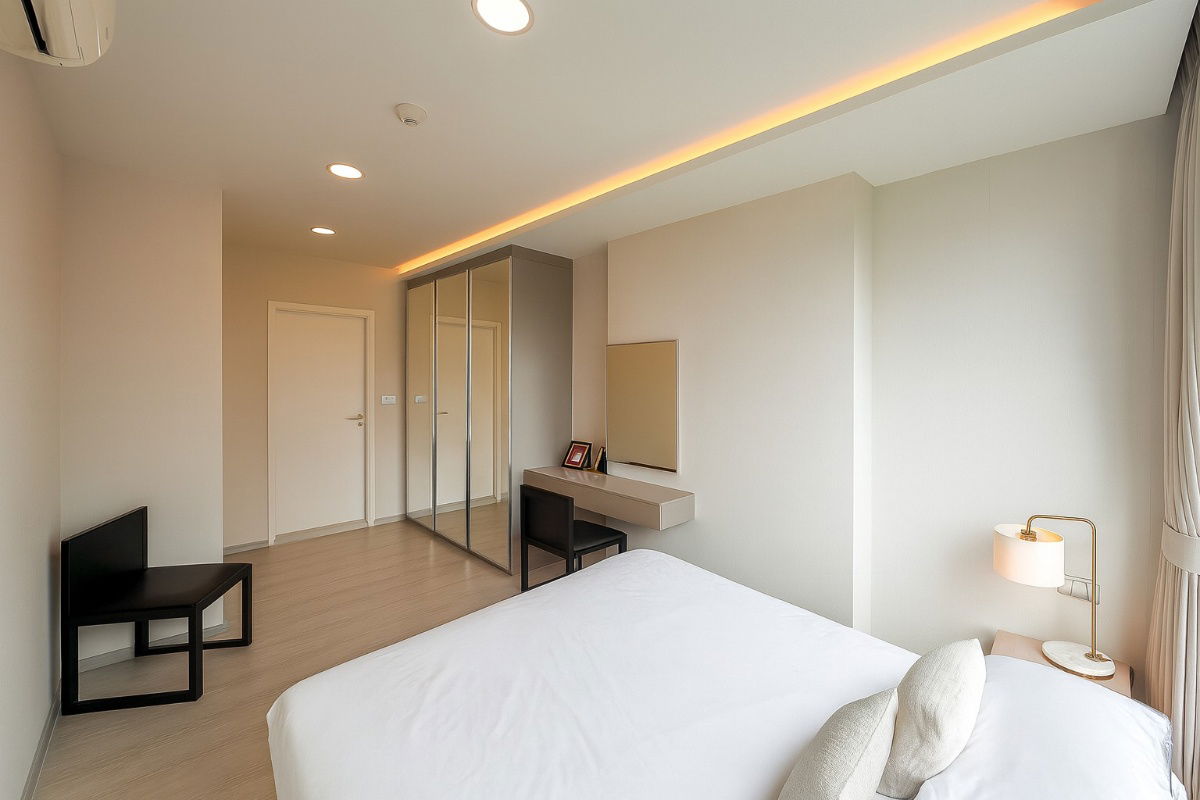 picture 2-bedroom unit for sale in Vtara Sukhumvit 36 - 5/12