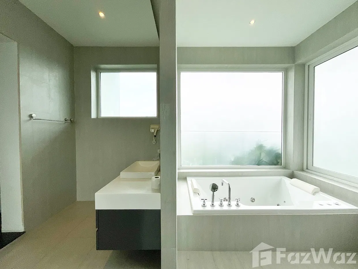 รูป วิลล่าให้เช่า 4 ห้องนอน ใน ศรีสุนทร, ภูเก็ต 5730729 - รูปที่ 28/29