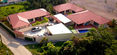 Houses for sale Asian University : Resort three pool villa in Huay Yai 25 M. bath