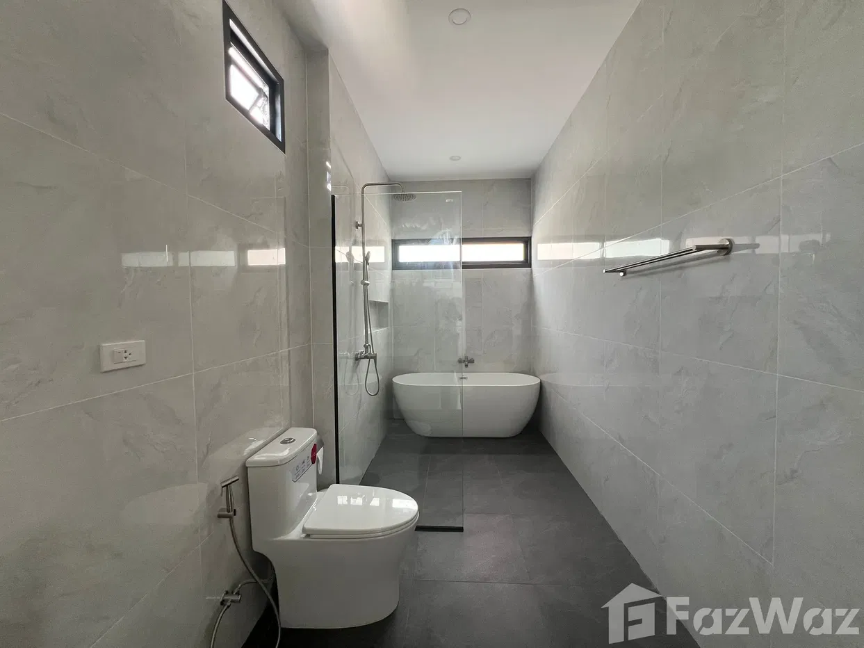 picture 3 Bedroom Villa for sale in Rawai, Phuket 5746793 - 7/20