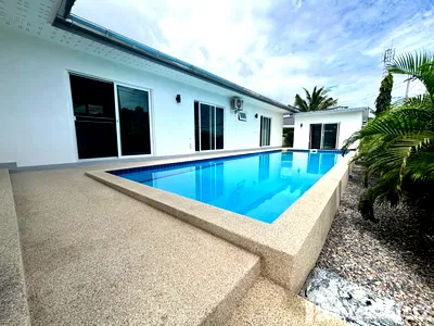 Houses for rent Prachaubkirikhan : 3 Bedroom Villa for rent in Nong Kae, Prachuap Khiri Khan  5761184