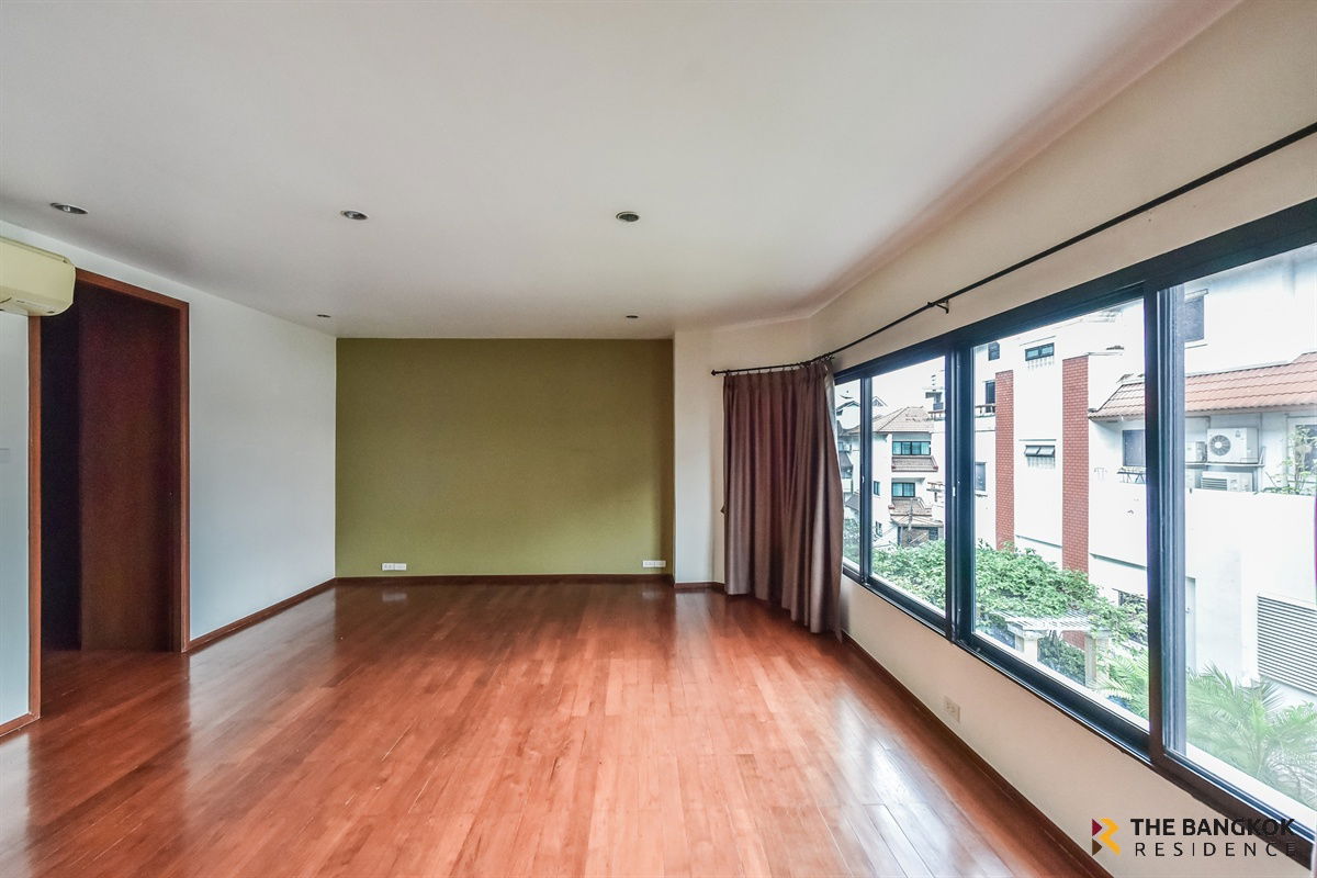 picture   Lotus Point Elegant 💎 Luxury 5-Storey Townhome, Ekkamai – Thonglor Area ✨  - 4/15