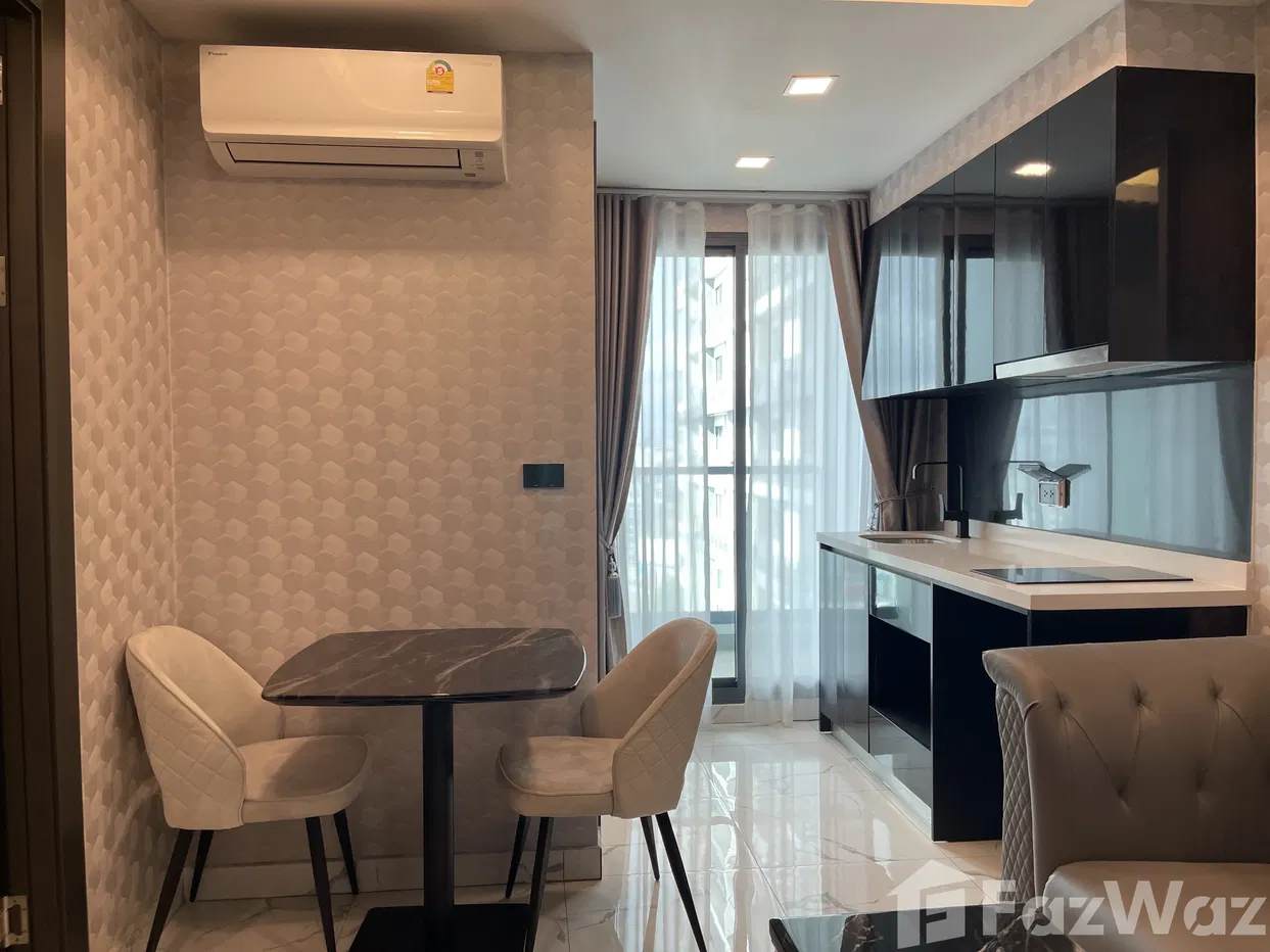 picture 1 Bedroom Condo for sale at Arcadia Millennium Tower  1899113 - 1/8