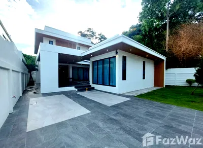 Houses for sale Chonburi : 4 Bedroom Villa for sale in Nong Prue, Chon Buri  5565551