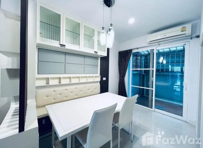 3-bed townhouse for rent, 180 sqm, 5 sq wah, Baan Klang Muang S-Sense Rama 9 - Ladprao