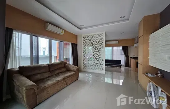 picture 3 Bedroom House for sale at Bangkok Boulevard Rama 9 Srinakarin  1720836 - 3/11