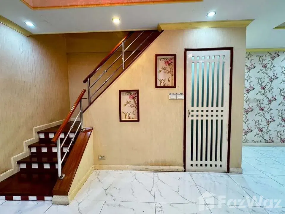 picture 3 Bedroom Townhouse for rent in Bang Khun Si, Bangkok  5754565 - 8/18