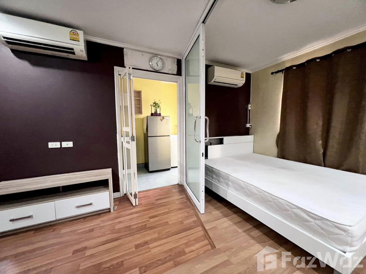 picture 1 Bedroom Condo for sale at Lumpini Place Narathiwas 24  1963234 - 5/9