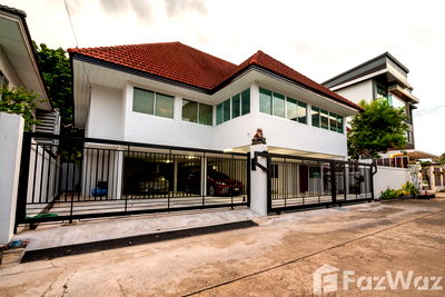 บ้านเดี่ยว โกลเด้น เพลส พระราม 9 : ขาย บ้านเดี่ยว 4 ห้องนอน ใน พลับพลา, กรุงเทพมหานคร 1063940