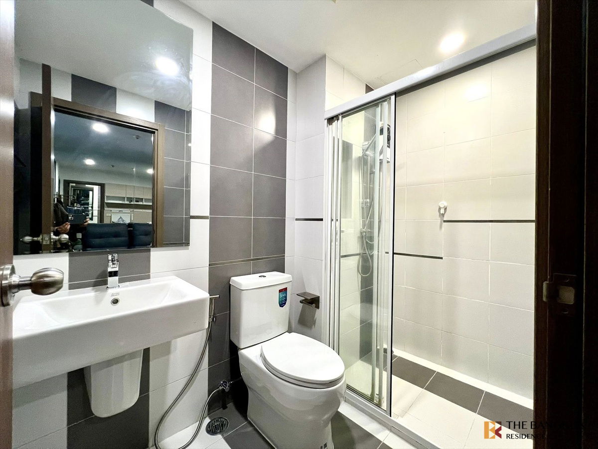 picture ✨✨The Base Sukhumvit 77  Location Near Employment, Surrounded by Lifestyles - 7/10