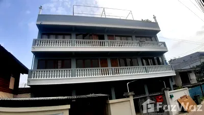 Houses for sale BTS On Nut : 7 Bedroom House for sale in Suan Luang, Bangkok  1718908