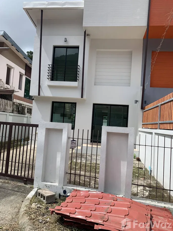 รูป ขาย ทาวน์เฮ้าส์ 3 ห้องนอน ใน ป่าตอง, ภูเก็ต 5743826 - รูปที่ 2/8