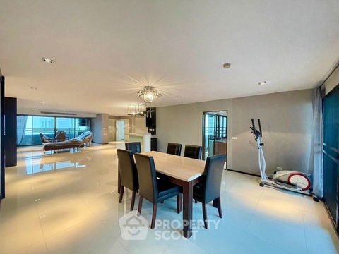 3-BR Condo at Liberty Park Condominium near MRT Sukhumvit (ID 1907875)
