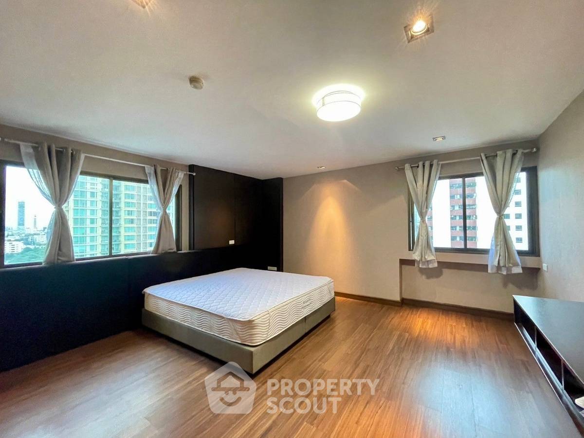 picture 3-BR Condo at Liberty Park Condominium near MRT Sukhumvit (ID 1907875) - 4/14