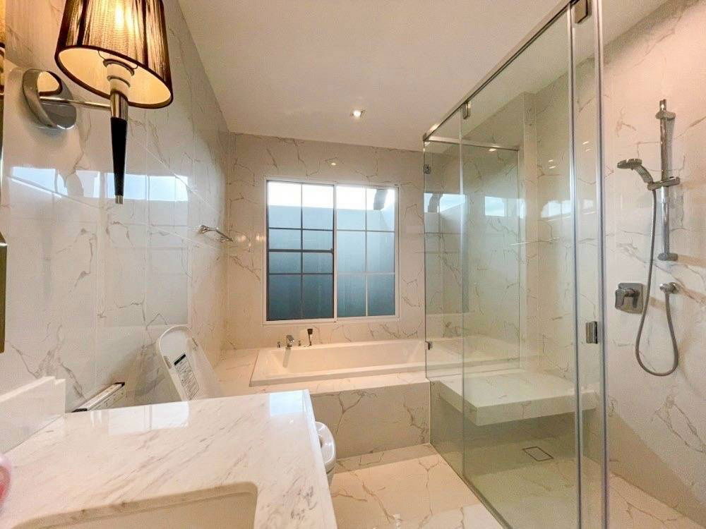 picture Luxury house for sale, Nantawan Village, Ramintra - Phahon Yothin 50 - 12/17