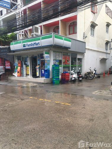 ให้เช่าทาวน์โฮม 3 ห้องนอน 300 ตร.ม. 28 ตร.ว. เขตคลองเตย