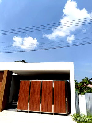 Houses for sale Phuket : 3 Bedroom House for sale in Si Sunthon, Phuket  5347608