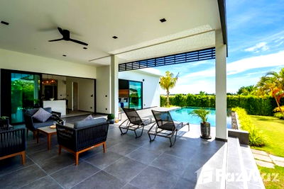 Houses for sale Royal Park Rajapruek : 3 Bedroom Villa for sale at Sivana Hills Hua Hin  5332170