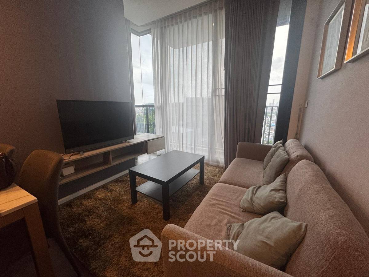 picture 2-BR Condo at Whizdom Essence Sukhumvit near BTS Punnawithi (ID 2350169) - 2/8